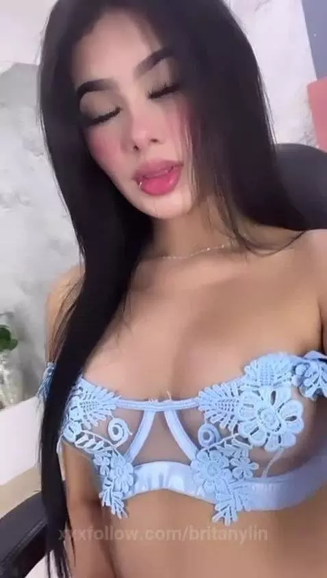 good morning everyoneee... i hope u have a great day, but wi... by britanylin