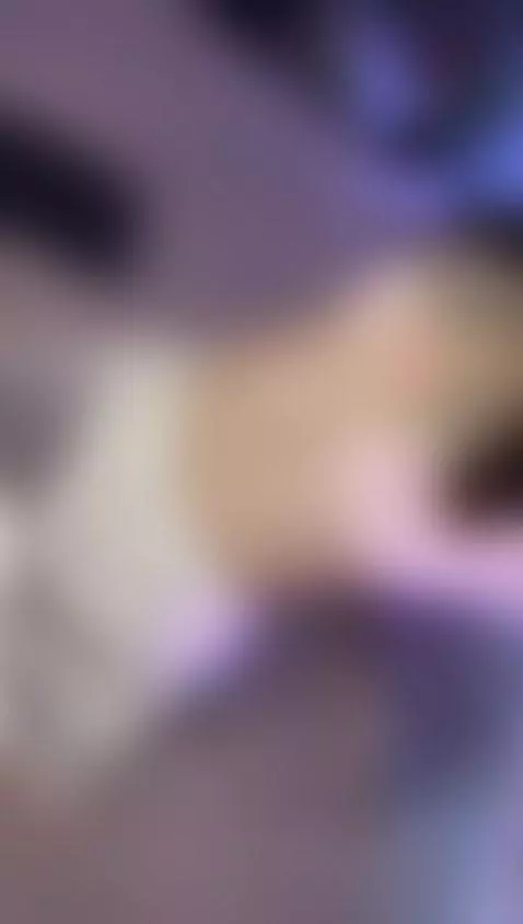 I'm online! See you?💋 by saradaparker