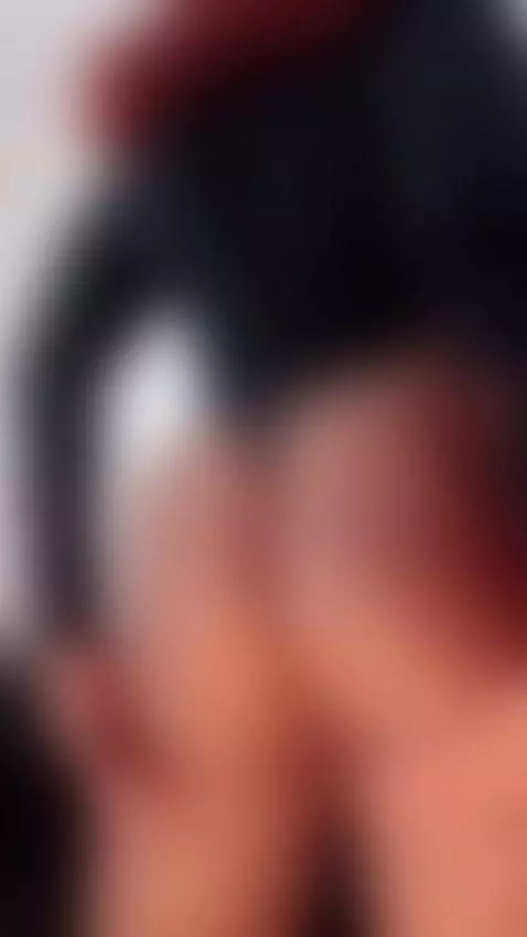 Today I want to move my ass a little by annie-saenz