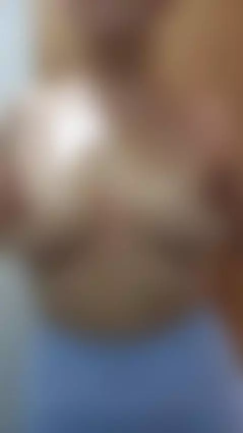 Vamos a divertirnos con mis grandes senos NATURALES!!!😏...mu... by antonellaa-taylor