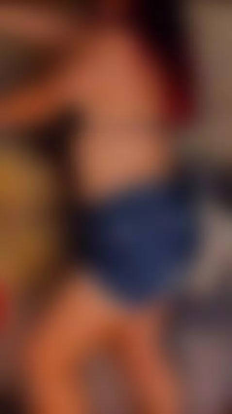 Twerking 🔥🔥 by itsamberthomson