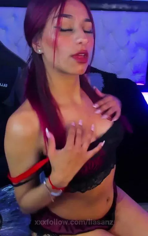 honey, want to come and put here your head?>>>>>>>> by liasanz