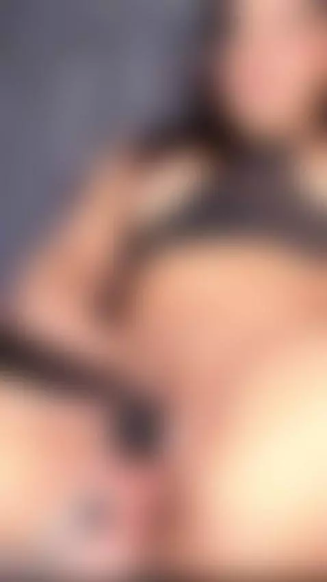 The fuck machine owns my body tonight 😈💦 I’m live now… come ... by emyfoxx