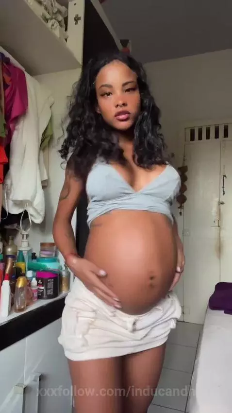 Te regalo mi bombacha Papi ? by inducandh