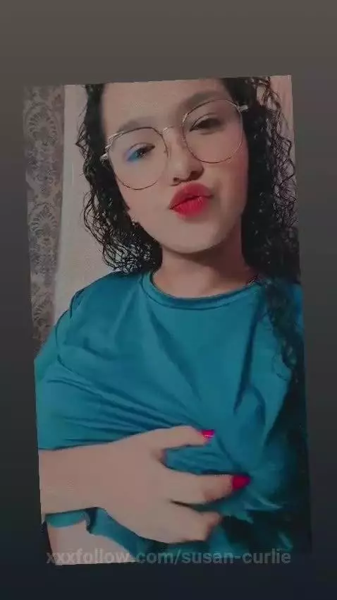 I'm online guys, happy day! by susan-curlie