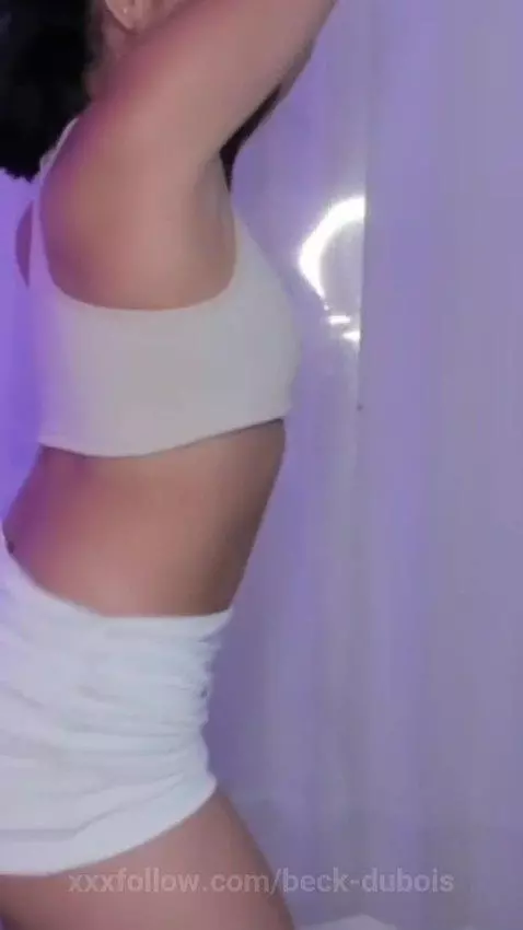 A good striptease for you, come and visit my profile you wil... by beck-dubois