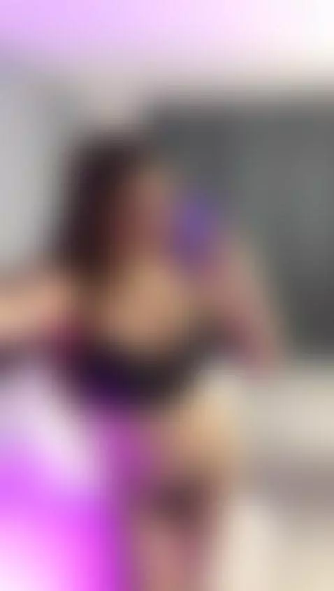 how hot I feel how wet I am 💦 by ambar-saeenz