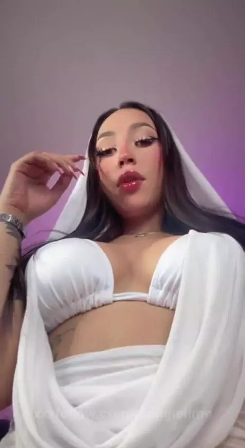 I made myself pretty for you 😈🔥 by maggietime