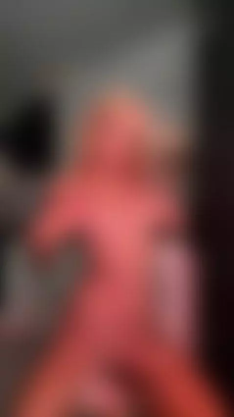 Do you wanna see nu me in your room ? by skyresss