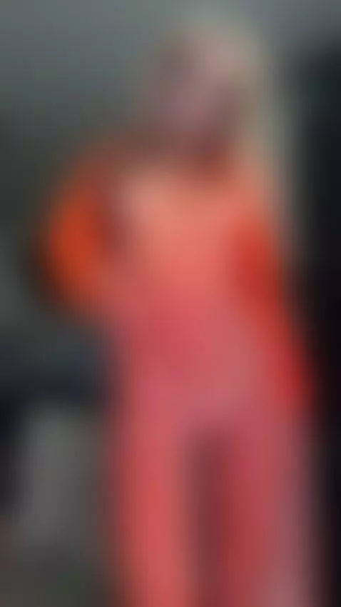 Hot body for you😈 by skyresss