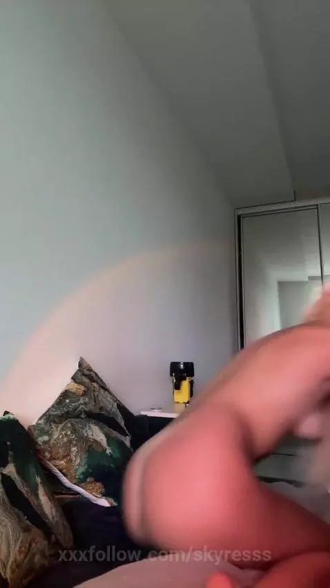 I'm fucking myself so hard with my fingers that my legs are ... by skyresss