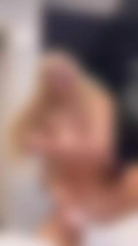 Fuck me in my bathroom 💦 by skyresss