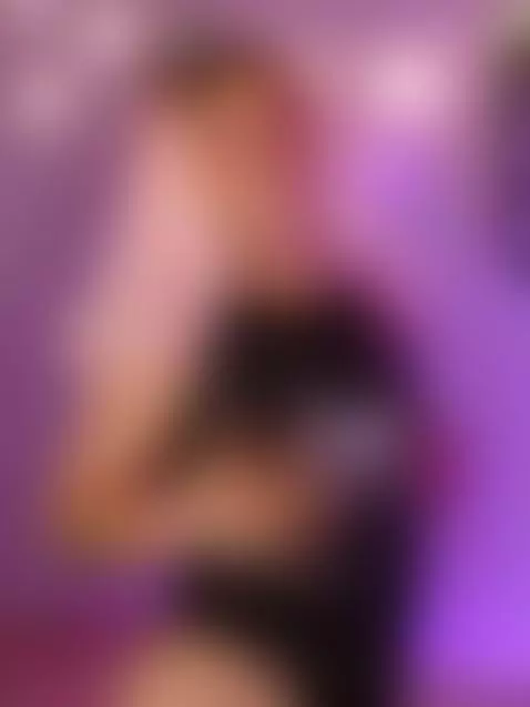 How's my hip movement? by canelaaa24