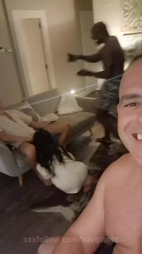 Recording a selfie and this just happpens.... 😜🙈 by xaviphoto