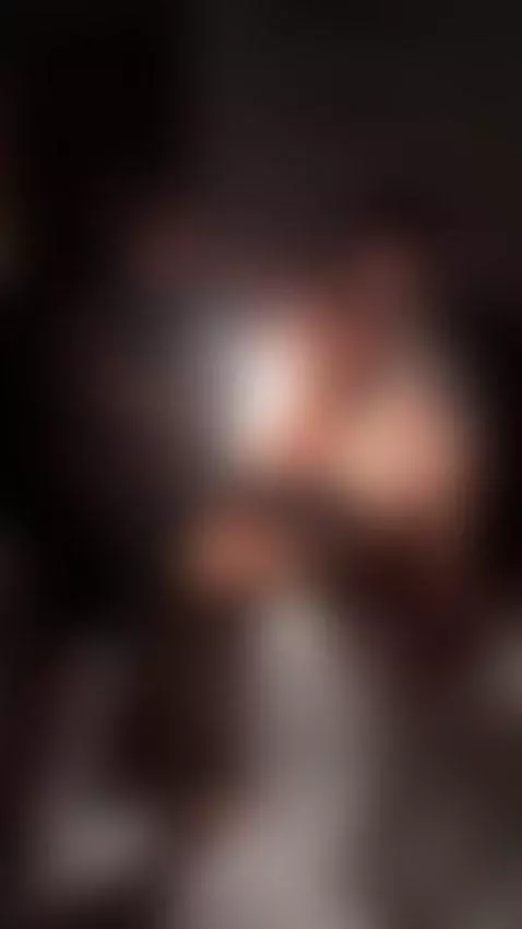 Cuando eres cameraman de peliculas porno y la pornstar te ap... by xaviphoto