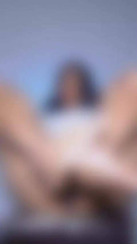 Hi my little one, would you like to lick them? by brujita