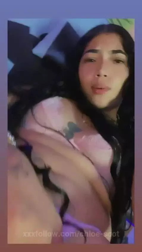 horny latina playing with her pussy by chloe-scot