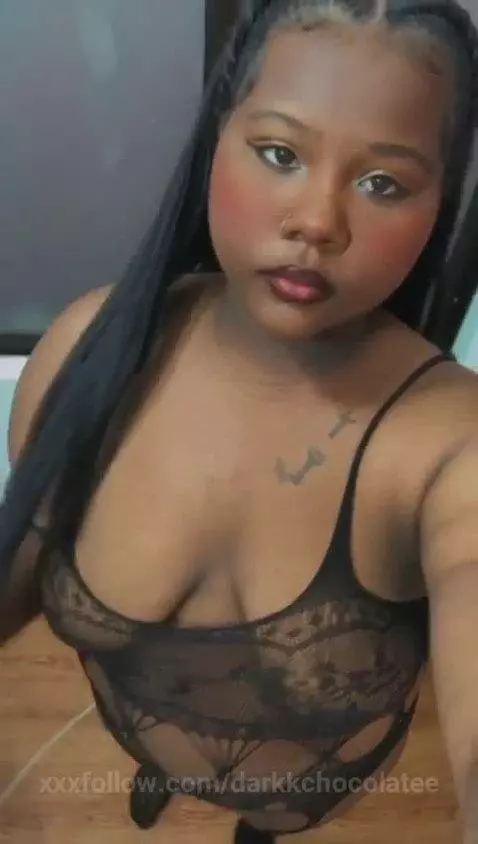 My lips miss your kisses 💋🍒🔥 by darkkchocolatee