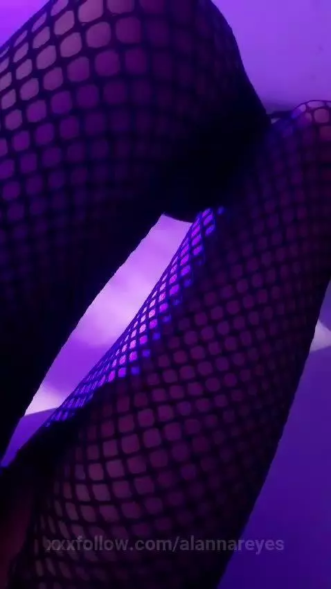 I wanna feel your big cock by alannareyes