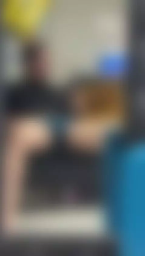 Im live now by rhaegalhot