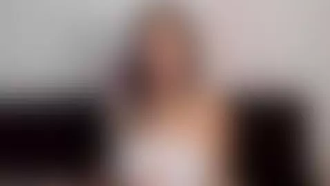 I want to see your cock deep in my throat 🔥💦 by alyroses