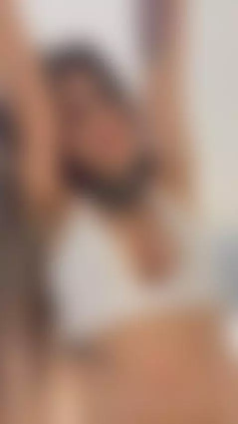 Me encanta estar encima de ti 🤭🙈
#sexy #latina #tits by palechor69