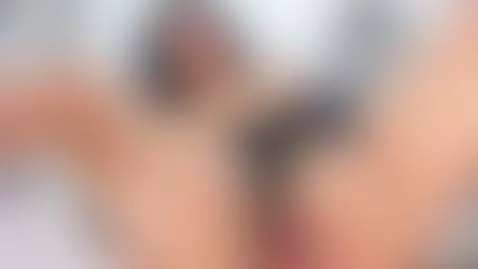 Make me vibrate fucking with your delicious cock 😋🍆 by julietajackson23