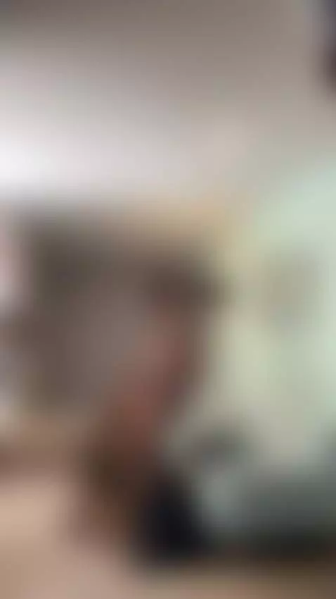 me quieren atragantar! by issane