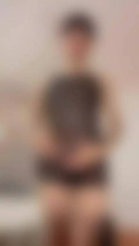 look my sexy dress!! come to my room I'm already online

htt... by blackrose002