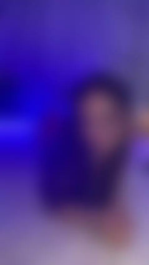 relax ing in my bed come with me 🤤💦 by bonniie-blossom