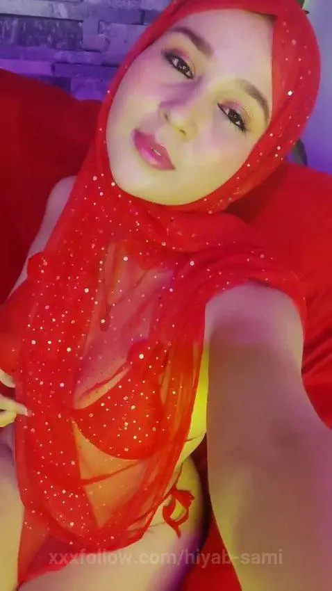 red fills me with passion by hiyab-sami