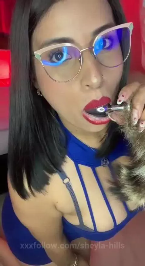 Do you like mature and sluts? 😈 by sheyla-hills