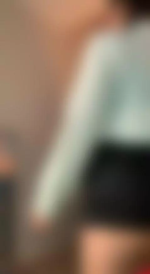 Subtle curves, deliberate charm. by sheyla-hills