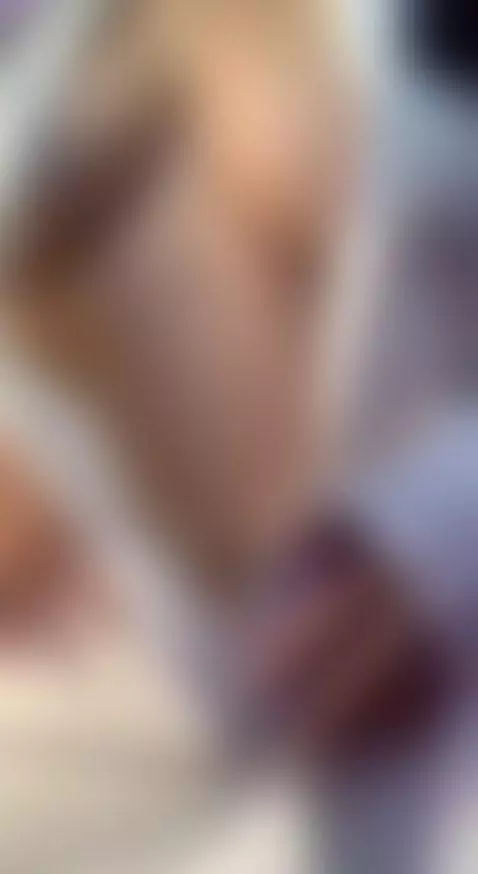 ur favorite doctor arrive by sheyla-hills