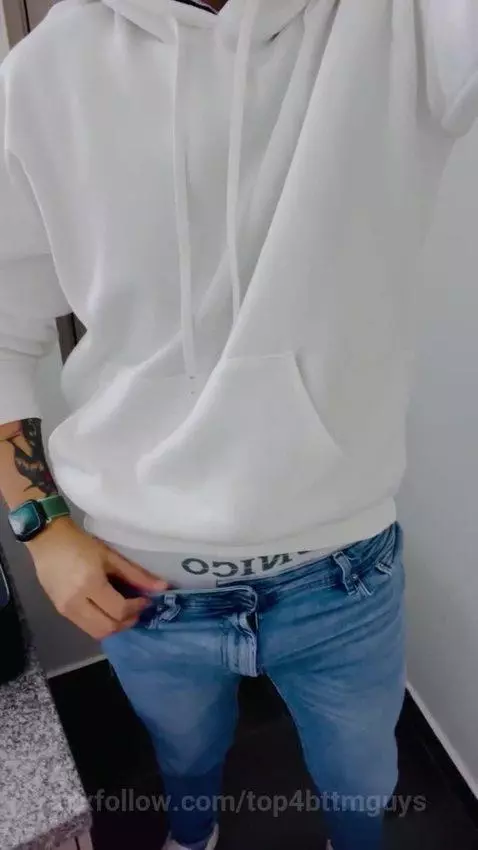 What if you massage my bulge and make it hard? by top4bttmguys