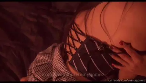 sensual and hot 💚 by emmygomez