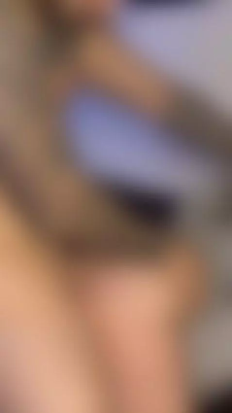 I fuck the whore really hard by eldesc0