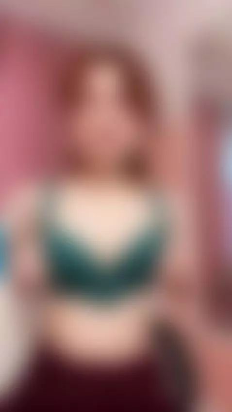 you can make me wet by kissing my nipples😘💋 by hannahred