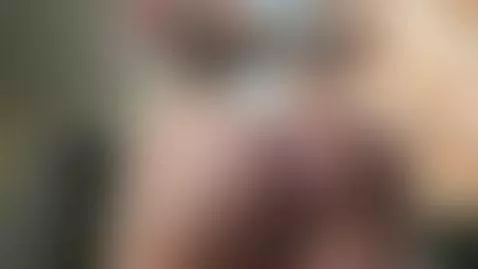 Quieres morderlas? by ishollyshit