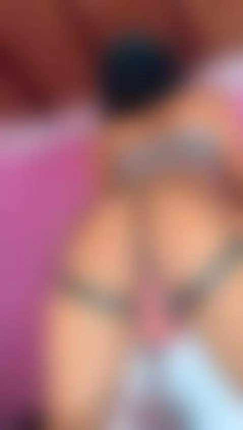 My machine makes me moan nonstop 🔥🎶 by juliette033