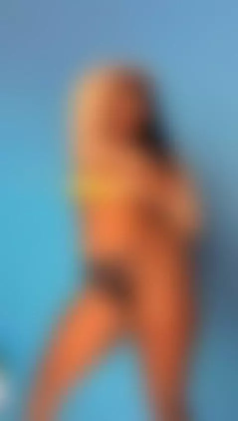 dance in panties by erismodel3