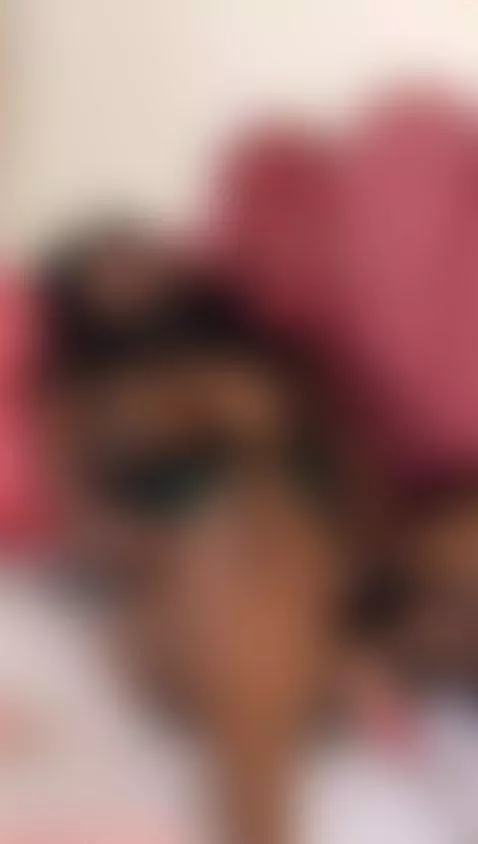 I slipped off my lingerie… and turned up the heat 🔥👙 by erismodel3