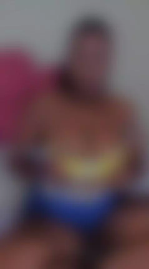 My skin burns for your touch 🔥🤲 by erismodel3