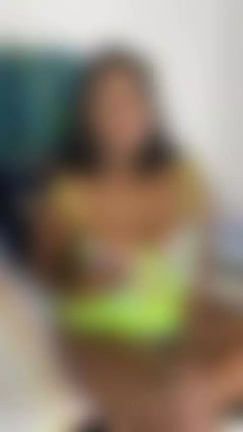 Looking at the camera like you’re mine 😈💋 by erismodel3