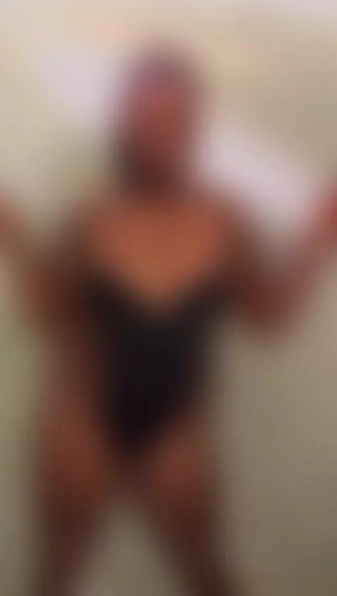 Hot without being obvious 🔥 by erismodel3