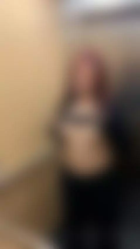 Mm, don't let anyone see us by lucyy-peach