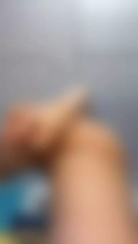 me lo metes tu? by laurafoox