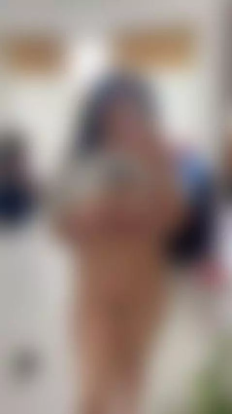 😍🤤 by miadownson