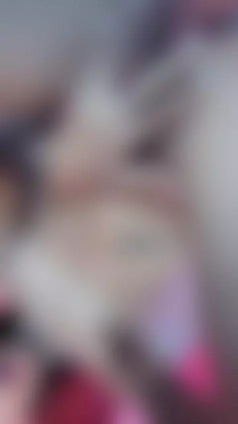 quieres ver como chorreo mientras me follan el culo by catiaeva