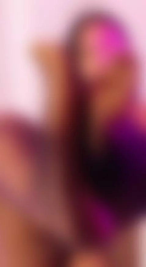 I am here to fulfill your fantasies by miarouss